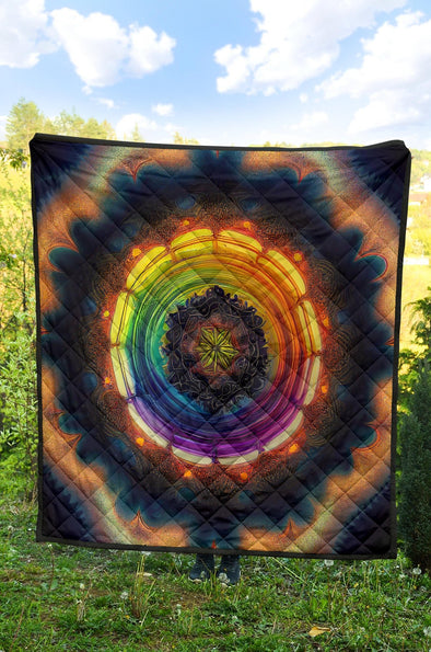 Groovy Mandala Premium Quilt - Crystallized Collective