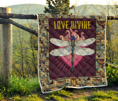 Love Devine Dragonfly Premium Quilt - Crystallized Collective